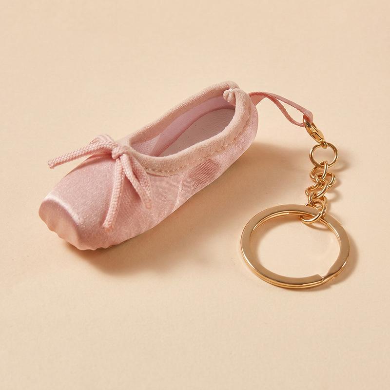 Satin Mini BallettSchuhe Schlüsselanhänger Spitzschuh BallettSchuh Form Spitzschuhe Schlüsselanhänger Abnehmbar Einfarbig BallettSchuh Schlüsselanhänger