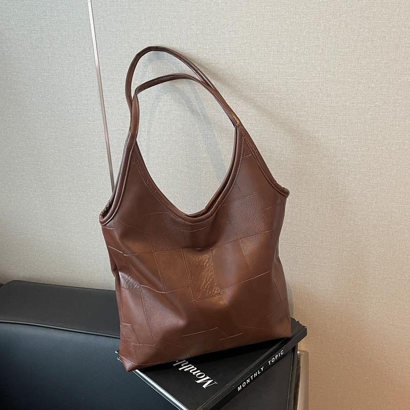 

Retro portable commuter bag women s bag 2024 new fashion tote bag high-end large-capacity shoulder bag коричневий