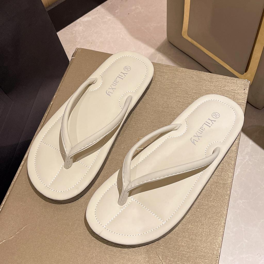 Flip-flops Women's Summer Outer Wear Fashion 2025 New High-end Flat-toed Large-size Sandals Beach Shoes