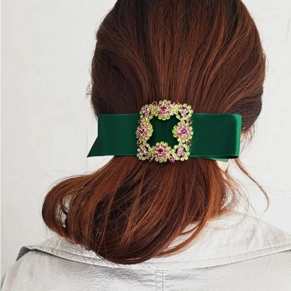 Antoinette bling hair pin_cubic ribbon pin purple
