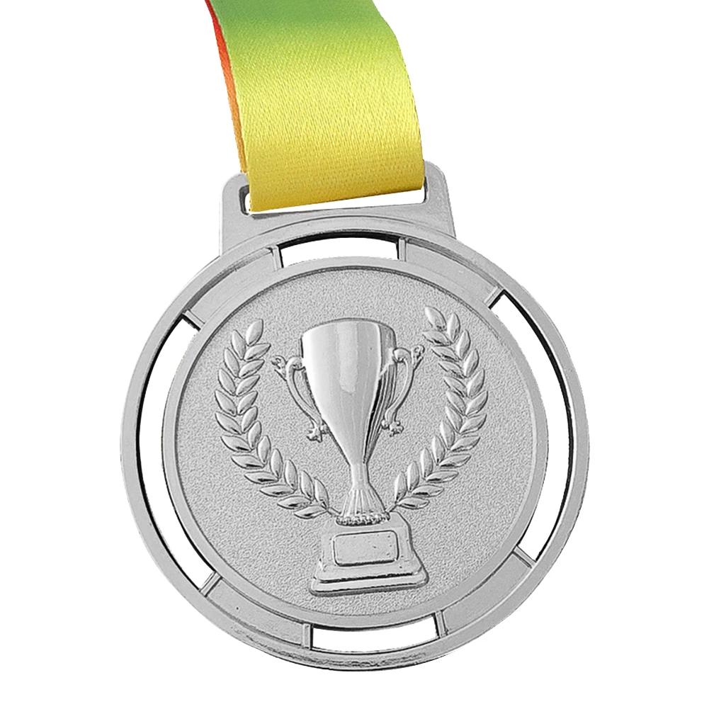 1-8pcsFootball Medal School Sports Gold Silver Bronze Motion Honor Commemorative Medal for Souvenir Gift Outdoor Sport Kids Toys