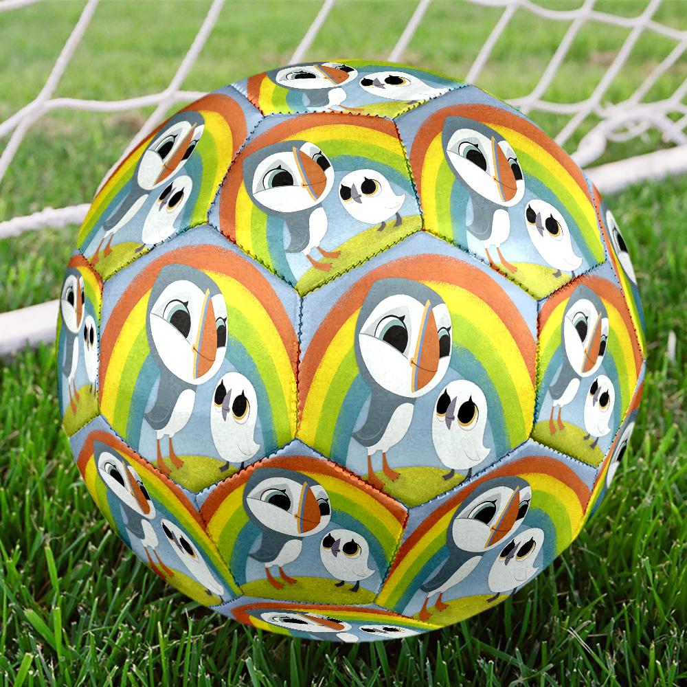 Puffin Rock Theme Size 5 Soccer Ball, Suitable for Both Indoor and Outdoor Matches, a Gift Suitable for Everyone.