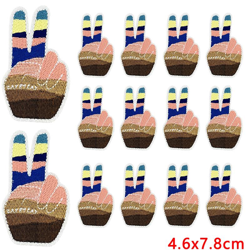 

10 шт. / Лот Мультяшные / Буквенные Слоган Вышитые Нашивки Нашивка с Логотипом Термоаппликации для Одежды Значки