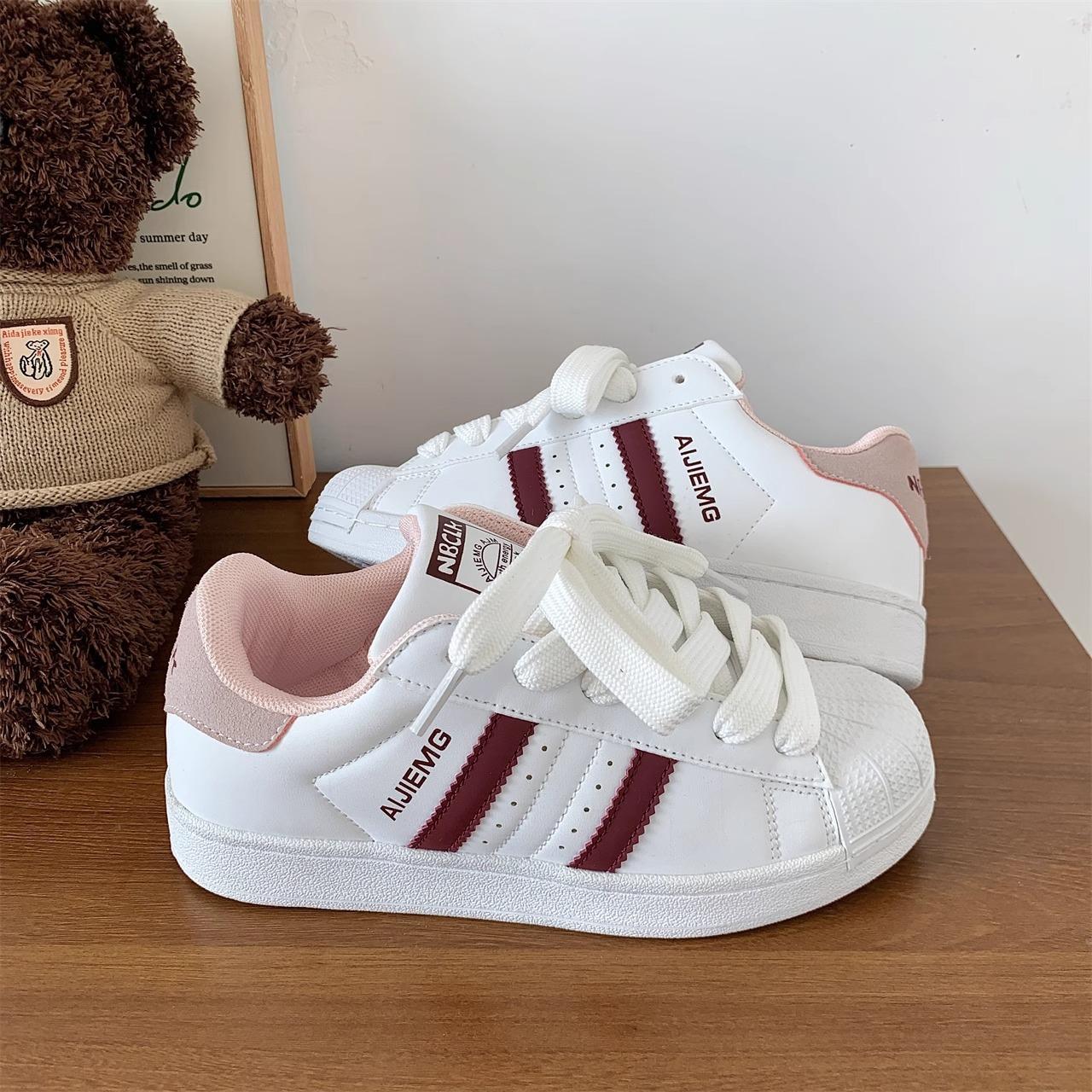 

Hong Kong style shell head board shoes women s 2025 autumn new platform white shoes student versatile casual soft-soled sports shoes 40 красный