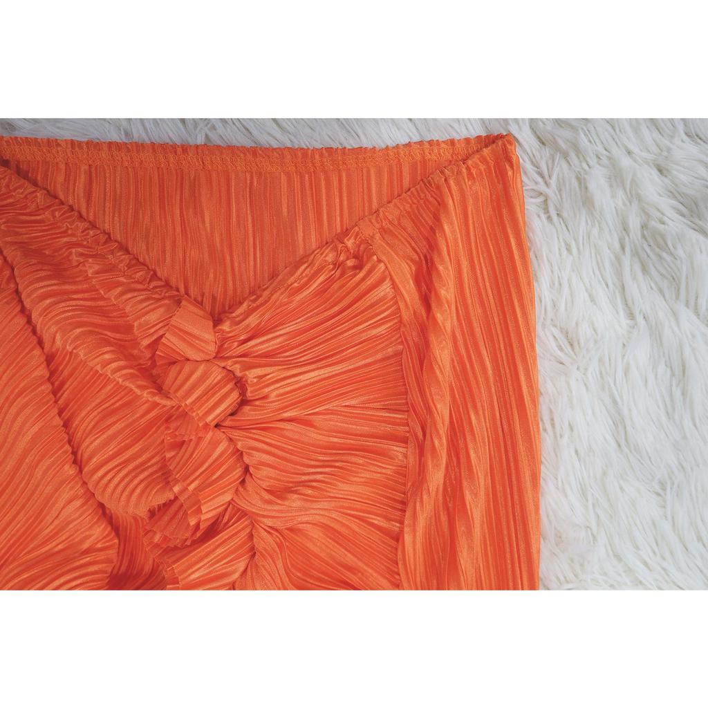 2023 European & American Pleated Backless Camisole and Ruched Skirt Set