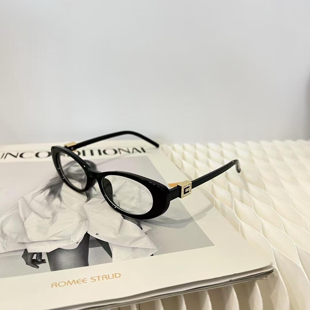 

European American Style Sunglasses Women Oval Shape Uv Protection Men Sunglass Hiking Travelling Sun Glasses For Women