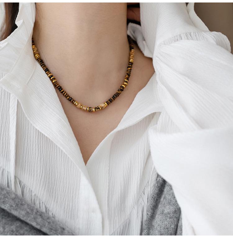 18k vergoldete Tigerauge Perlenanhänger Halskette - Retro Schlüsselbeinkette für Herbst/Winter.