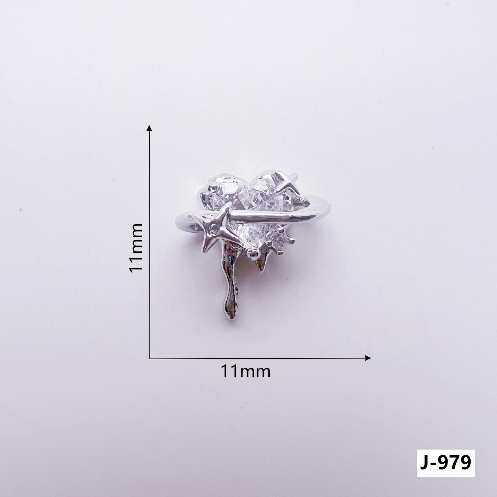 Xiaohongshu Hot Selling Zirconia Heart Nail Art Decorations - Luxurious, Fashionable, and Exquisite Design