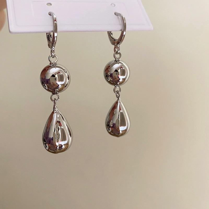Simple And Exquisite Water Drop Earrings, Hoop Earrings For Women, Stylish And Versatile Earrings серебряный