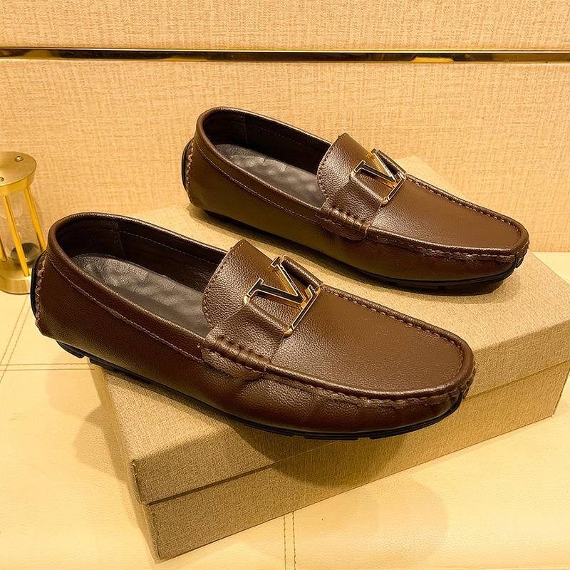 

2025 spring new live broadcast hot-selling large-size soft-soled casual men s shoes genuine leather lazy one-pedal Doudou shoes 45 темно-коричневого