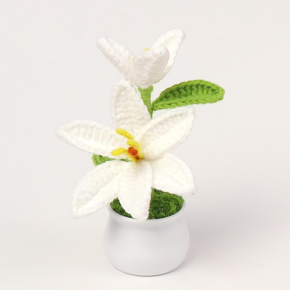 1Pc Hand-crocheted lily flower small potted plant simulation mini home desk car ornament gift