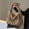 Large Capacity Quilted Shoulder Bags for Women Solid Color Winter Fashion Padded Quilted Hobo Bags