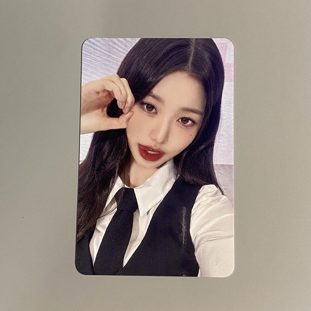 

[ИСПОЛЬЗОВАННЫЙ] Держатель коллекционной карточки IVE Wonyoung Waltz Show What I Have