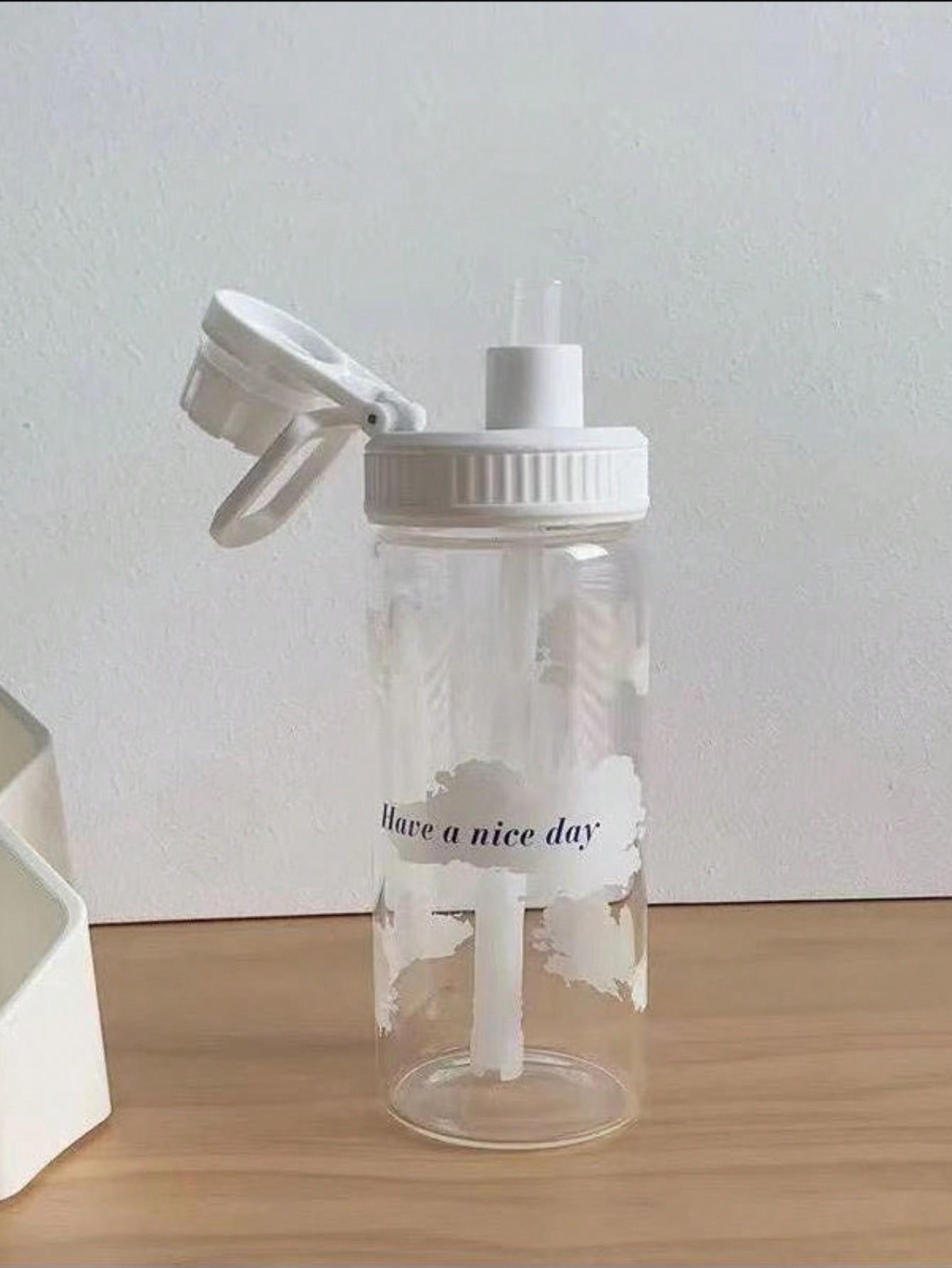 

1 psc white Baiyun water cup with letter pattern and straw. It can be used at home and outdoors. 0.55L белый