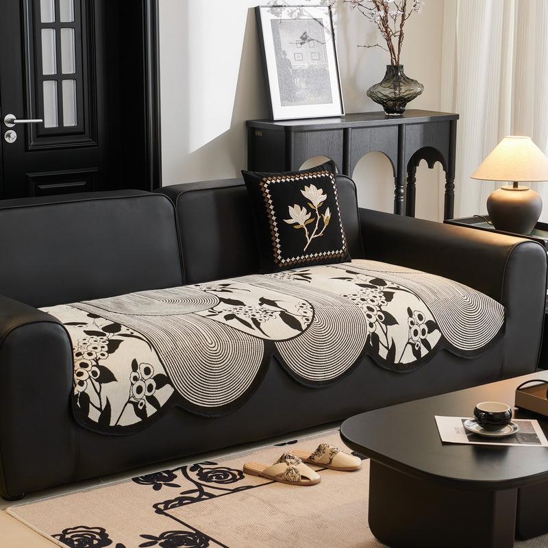 

Special-Shaped Chenille Sofa Cushion Universal Anti-Skid In All Seasons New Irregular Anti-Skid Straight Row One-Piece Seat Cushion 70*70cm