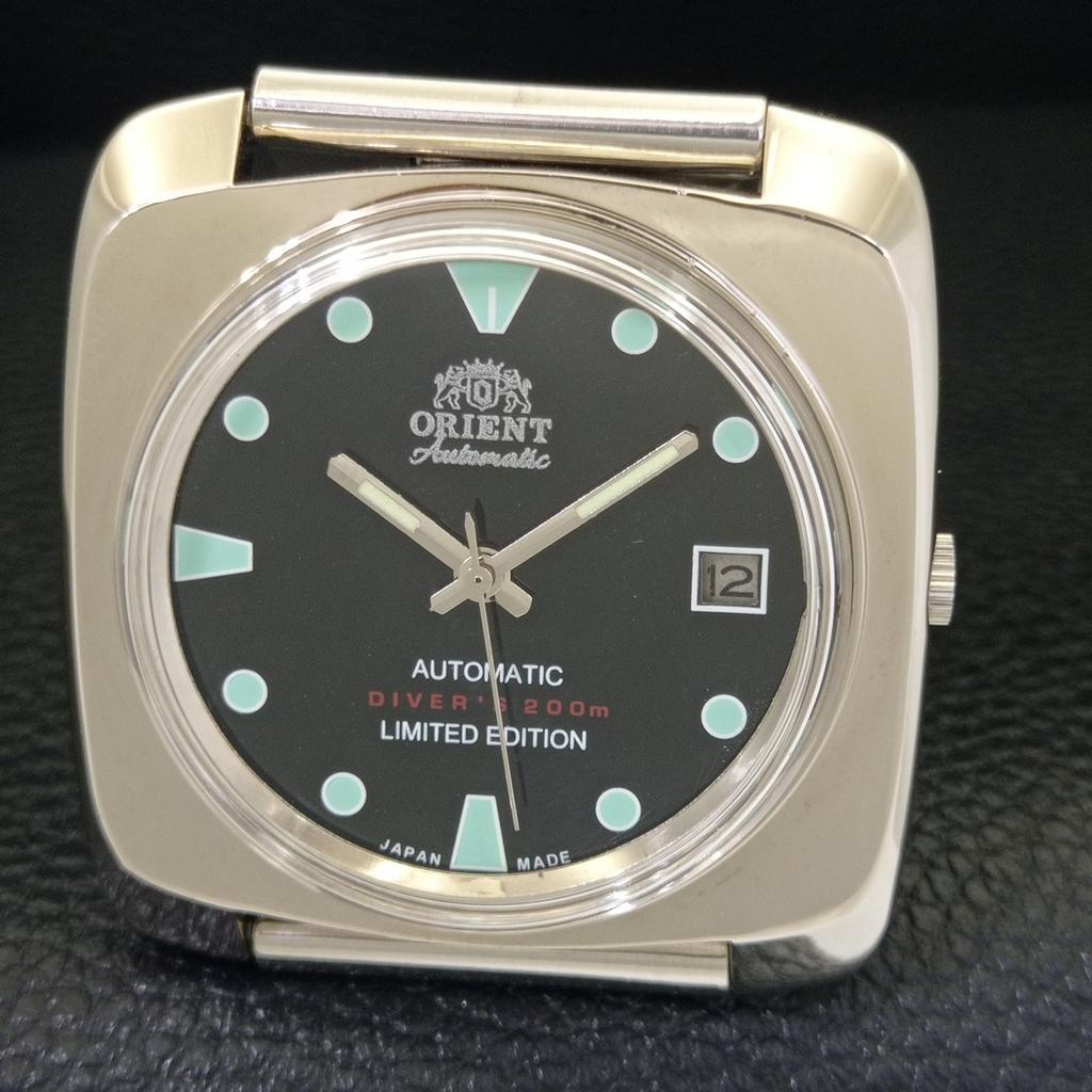 USED AUTOMATIC 46941 VINTAGE ORIENT JAPAN MENS BLACK COLOR DIAL WATCH a702207-5 R123-a702207
