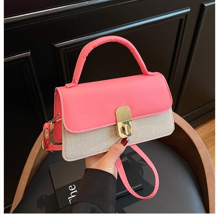 

Foreign style lock design simple Korean version of women s 2025 new spring fashion retro casual shoulder small square bag