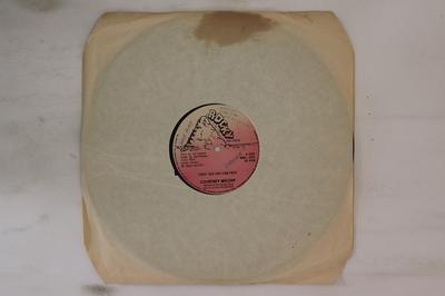 12inch Record COURTNEY MELODY - Only Jah Jah Can Help MML3102 Rocky Records UK Reggae, Ska & Dub Used