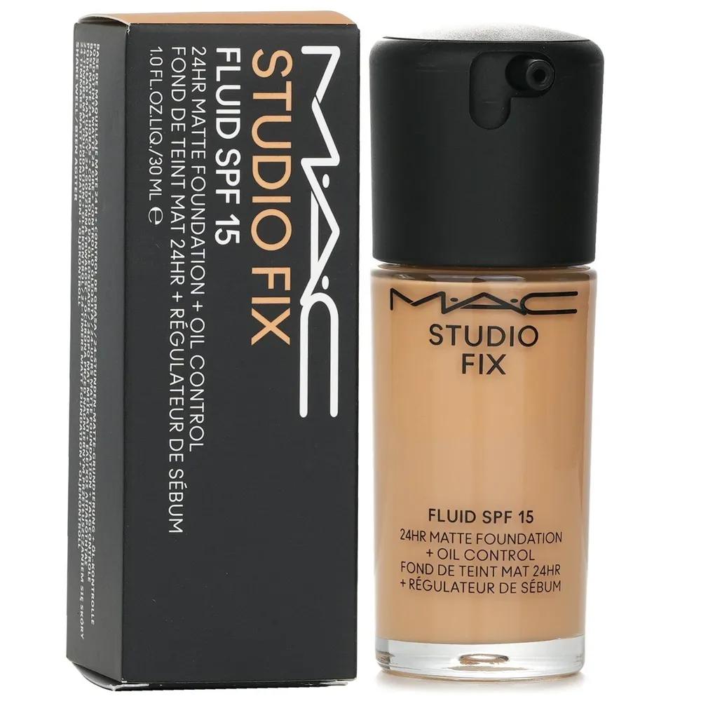 Studio Fix Fluid Foundation - NC20 30ml/1oz