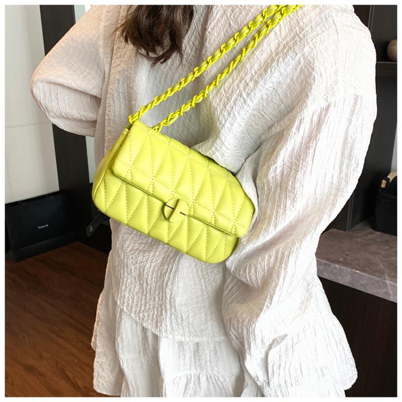 Premium texture small bag women's spring and summer versatile new fashion niche messenger bag diamond chain bag