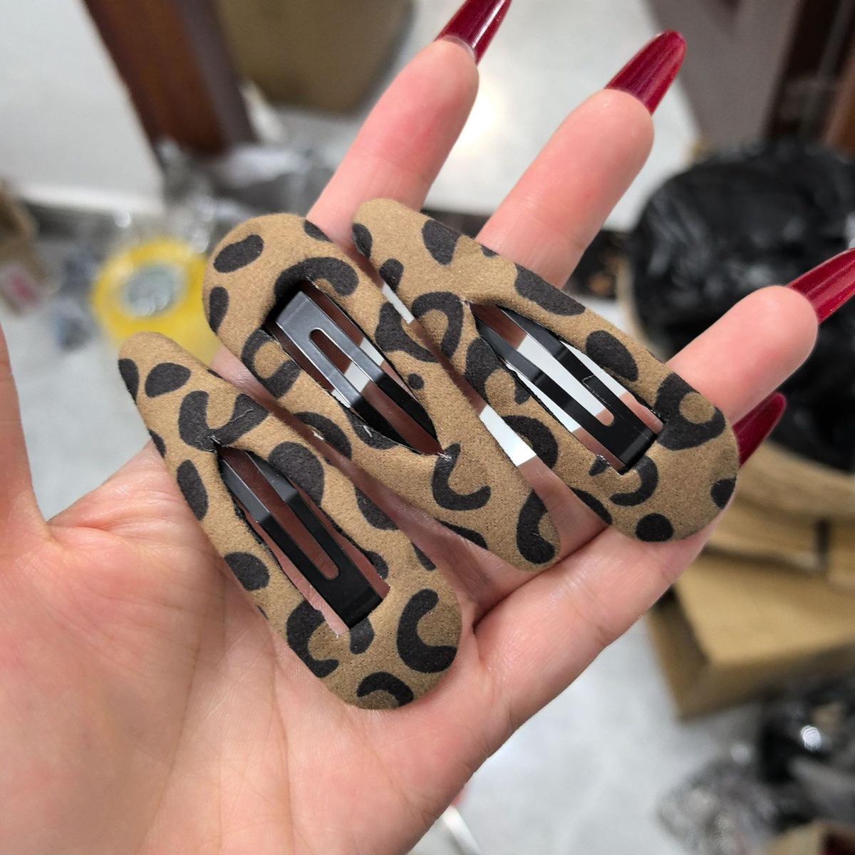 Korean Suede Leopard Print Hair Clip – Versatile Hollow Water Drop BB Style