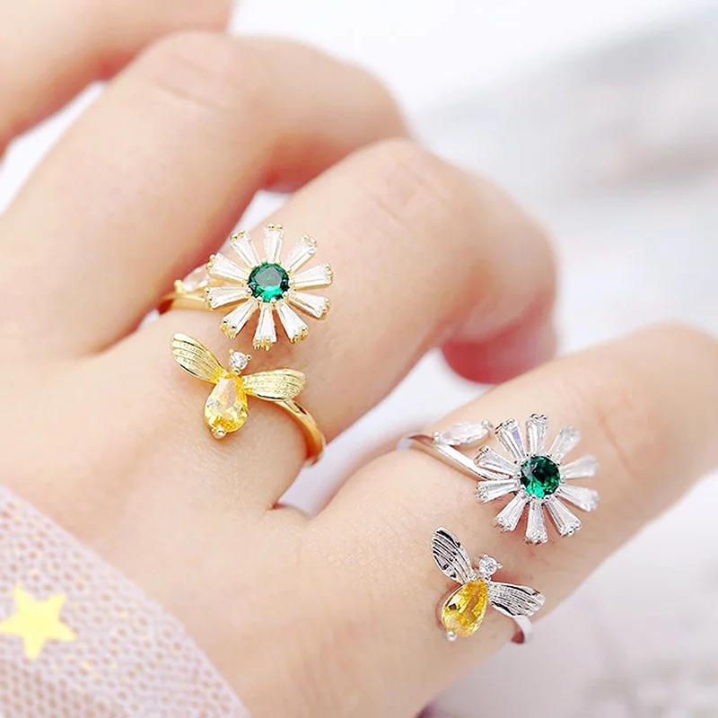 Huitan Fashionable Bee Opening Rings with Green Flower Cute Gift for Girls Daily Wear Statement Women Rings Hot Dropship