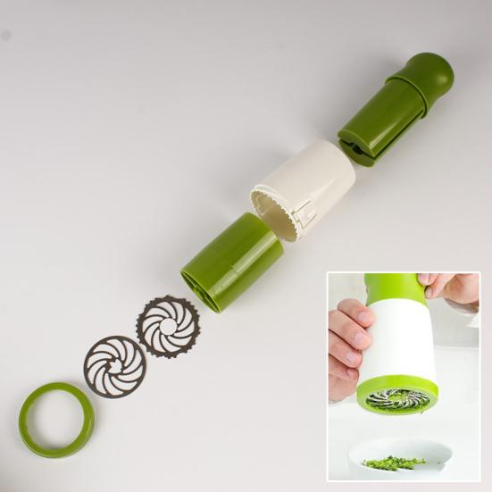 Grinder Coriander Basil Chopper Fresh Green Flavor Retained Herb Cutter Quick Cleaning Portable Chopper for Kitchen