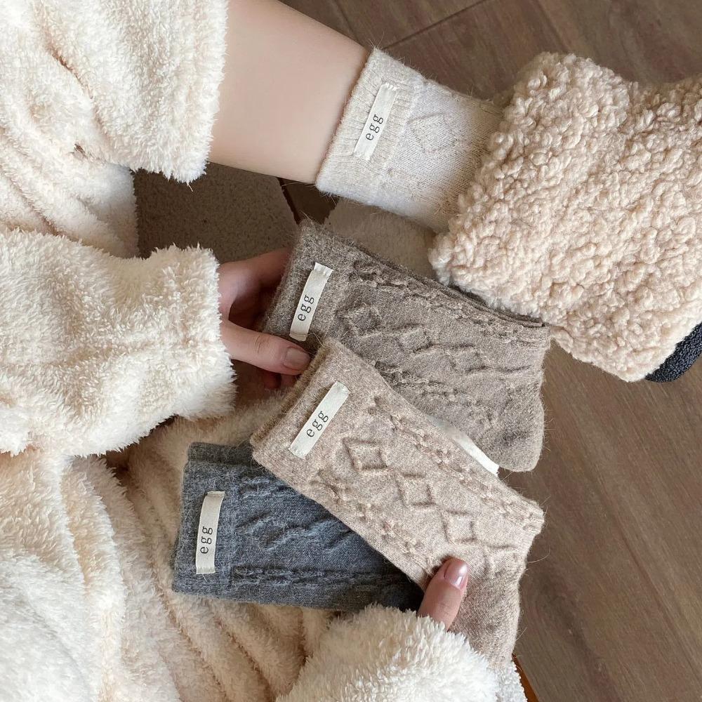 

Cloth Lable Winter Socks Thick Twist Striped Socks Warm Women s Socks синій