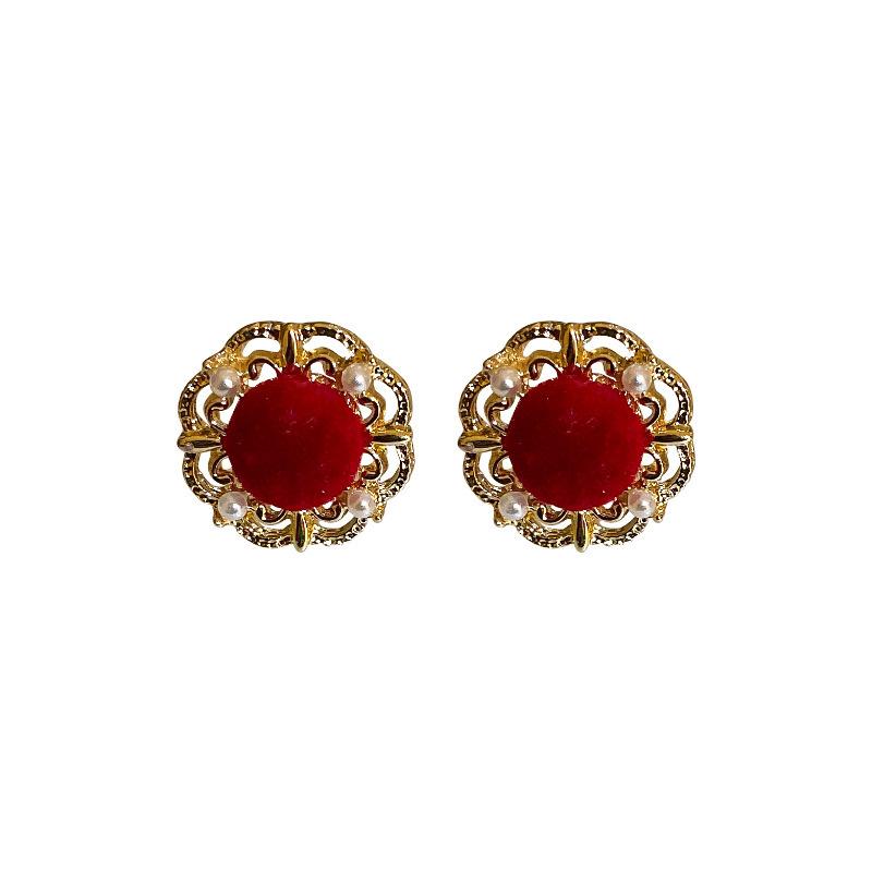 Vintage Red Velvet Pearl Flower Stud Earrings for Women Girls French Palace Style Small Earrings Banquet Jewelry Accesssories