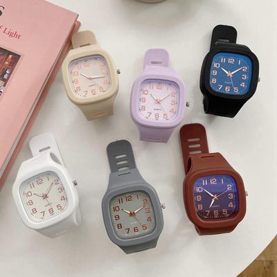Mode Frauen Uhren Squartz Zifferblatt Uhr Frauen Damen Quarz Armbanduhren Silikon Band Weibliche Uhr