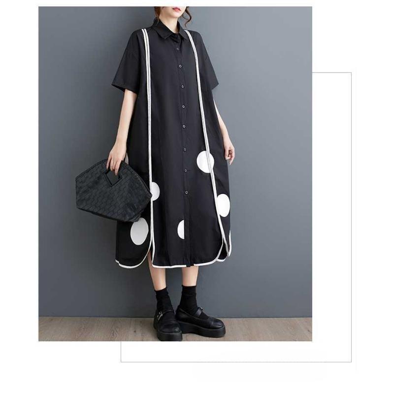 Volné šaty střední délky s uměleckým retro potiskem krajky