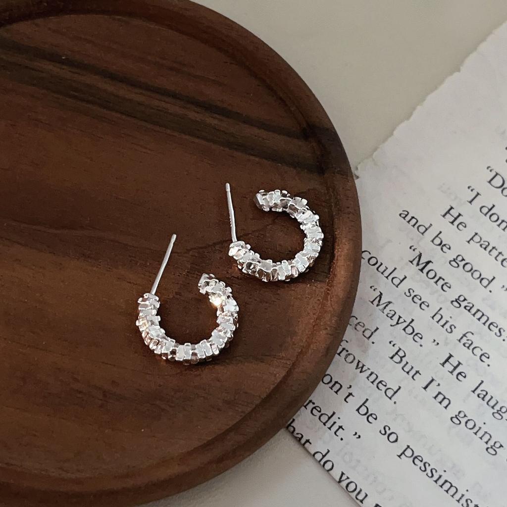 A Few C-shaped Geometric Stud Earrings Girls Niche Design Earrings Earrings Personalized Round Face Earrings