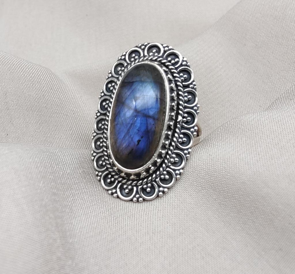 Handmade 925 Sterling Silver Labradorite Ring: Vintage Boho Statement Jewelry