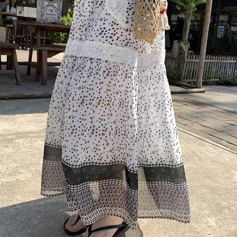Bohemian Wasteland Style Vintage Floral Midi Skirt for Women - Summer Lace Patchwork Niche Design High-Waist A-Line Long Skirt