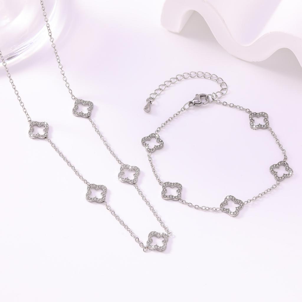 2PCS hollowed out clover long collarbone chain necklace, women's minimalist clover bracelet