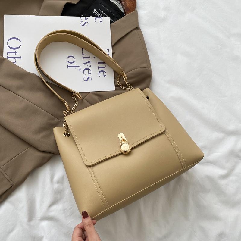 IELGY texture western style big bag women fashion shoulder bag chain tote bag хаки