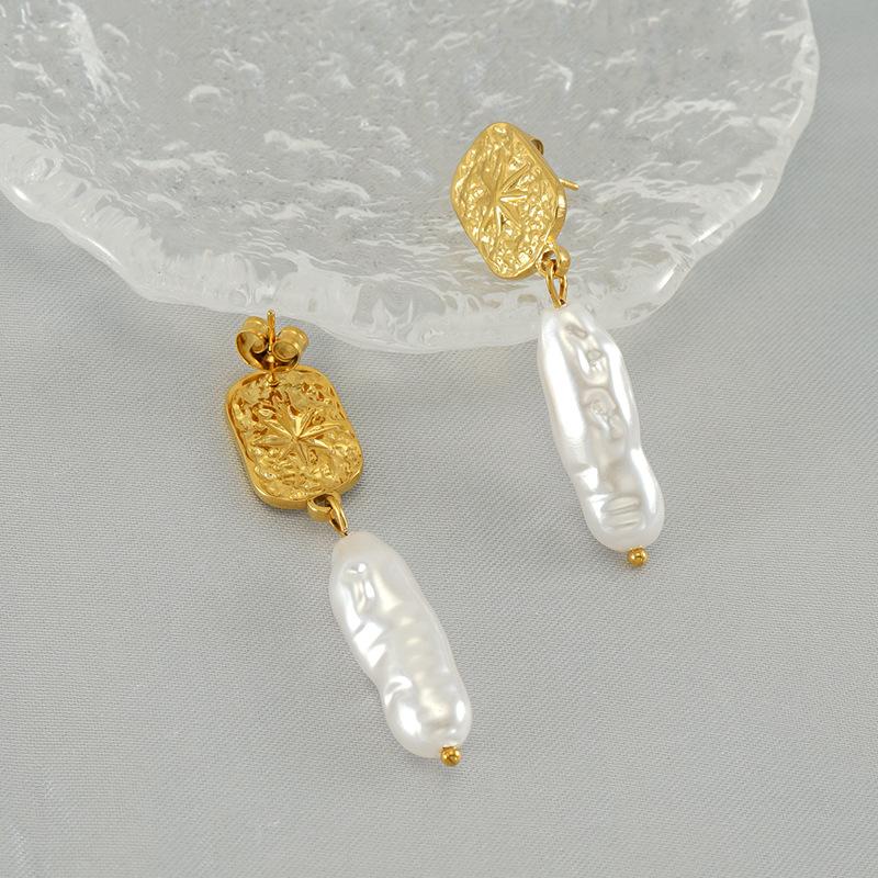 Fashion Classic French Stainless Steel Pearl Autumn and Winter Earrings Retro Versatile Titanium Steel Pearl Earrings Women