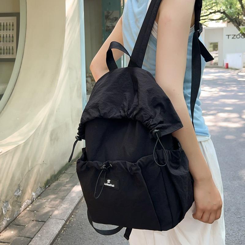 Schoolbag Lightweight nylon backpack Female Japanese literature and art student schoolbag Leisure sports travel Ultra light backpack