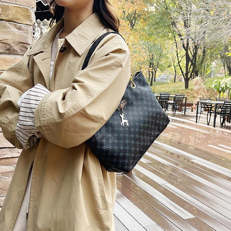 Nákupní tašky pro ženy PU kůže potištěná kabelka osobnost velká kapacita podpažní taška přes rameno designová taška