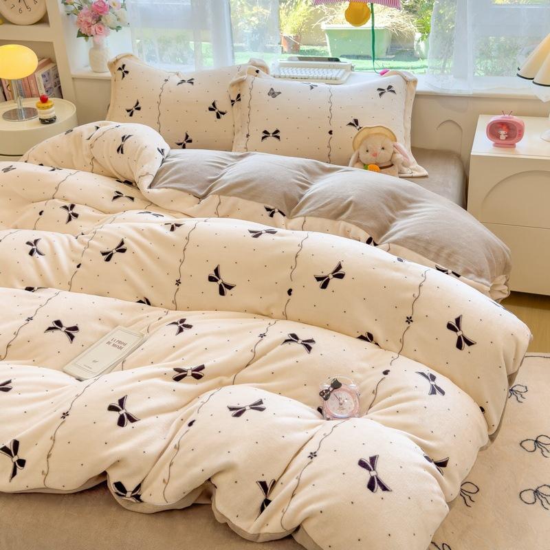 Thickened Milk Fleece Four-Piece Set, Coral Flange Double-Sided Fleece Quilt Cover, Bed Sheet, Bed Hat Three-Piece Set
