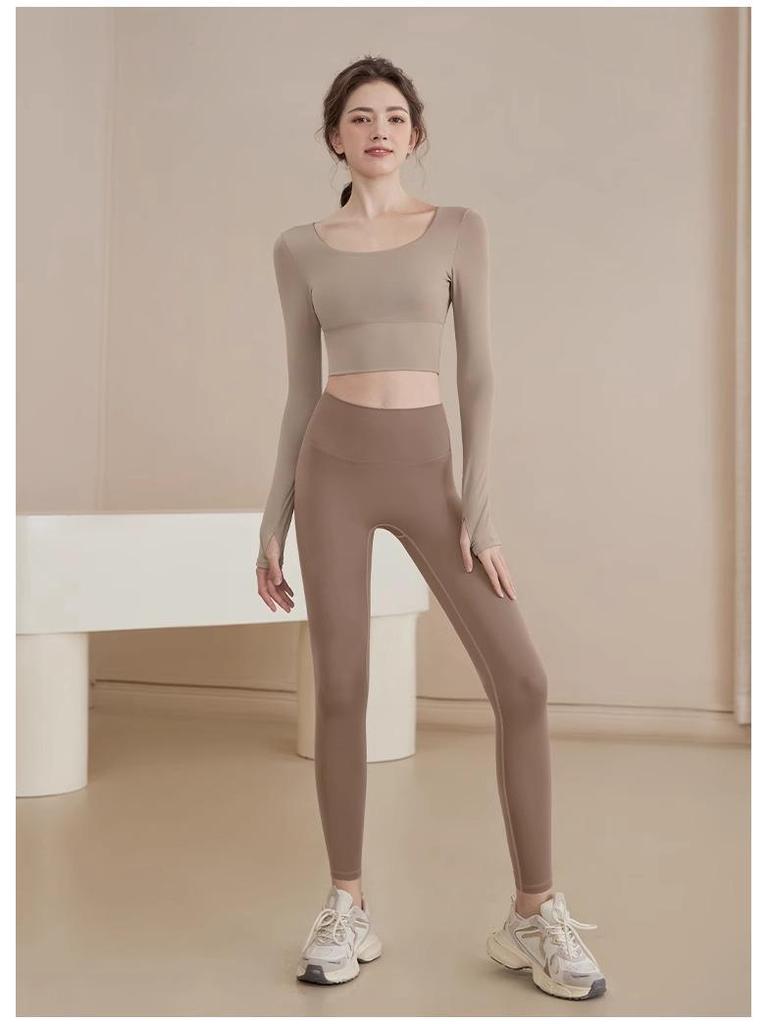 2025 Women's Spring Long-Sleeve Yoga Top with Chest Pads for Professional Fitness and Pilates