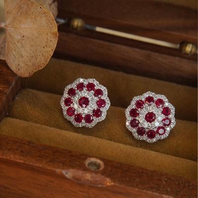 Funkelnde Exquisite Vintage Rubin Blumen Ohrringe Für Frauen   Rote Auffällige Schneeflocken Ohrstecker Geeignet Für Alltagsschmuck