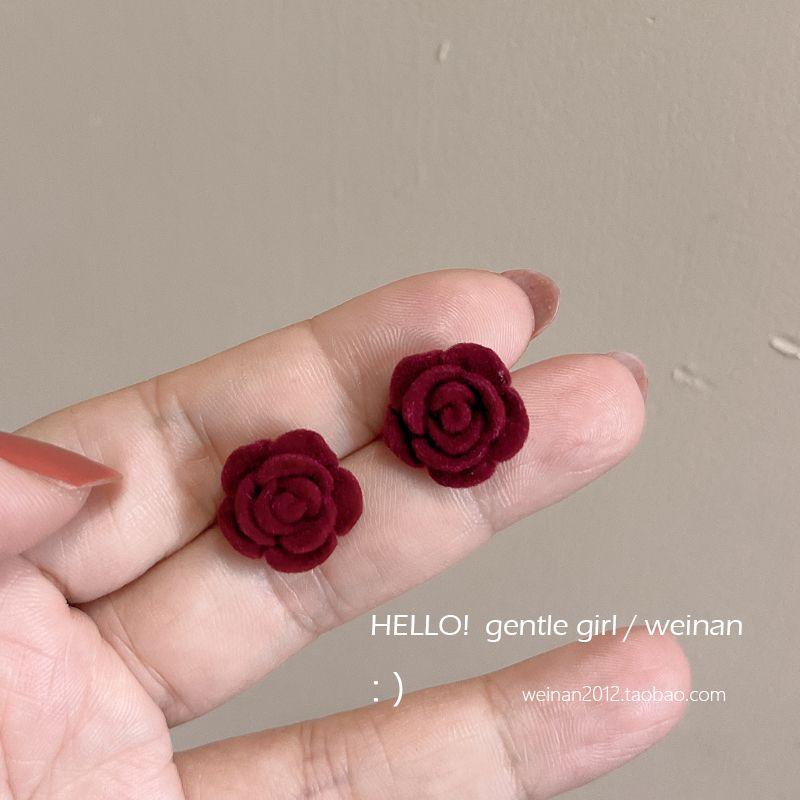 

Ретро Версаль Розовый Винно-красный Клипса для уха в виде москитной спирали Pair of small size stud earrings