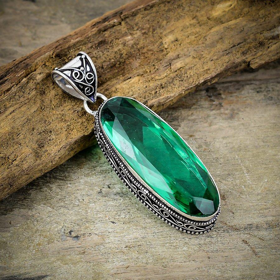 

Green Apatite Gemstone Handmade 925 Sterling Silver Jewelry Pendant 2.48 M-158