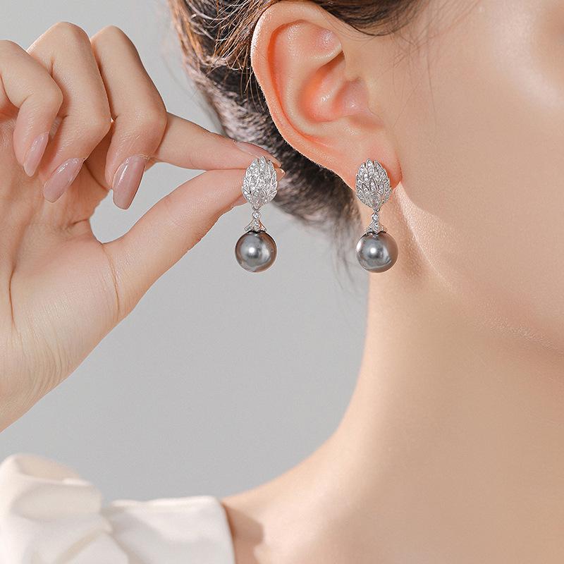 Silver-Gray Zircon Mother-of-Pearl Earrings - Elegant, Versatile, High-End Design