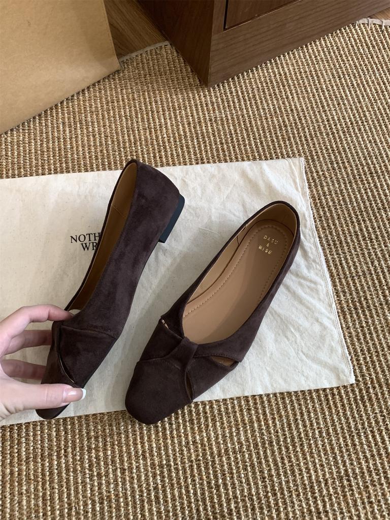 Flat Bottom Retro Suede Square Head Single Shoes Women's Shoes 2025 New Summer French Soft Sole Versatile Black Commuter Shoes