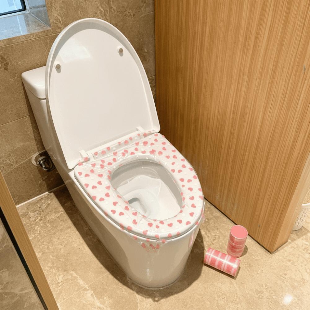 Heart Print Disposable Toilet Seat Covers Heart Pattern Waterproof Film Material Hygienic Toilet Seat Covers Single-Use Design