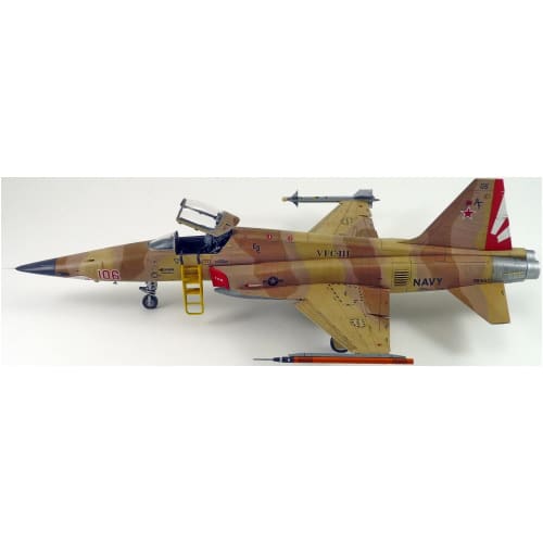 AFV CLUB 1/48 F-5E Tiger II Shark Nose Plastic Model