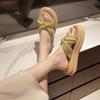 Cool Slippers Women's Summer Wear 2025 New Thick-soled Casual Pearl Sandals Fashionable Versatile Chinese Style One-word Drag