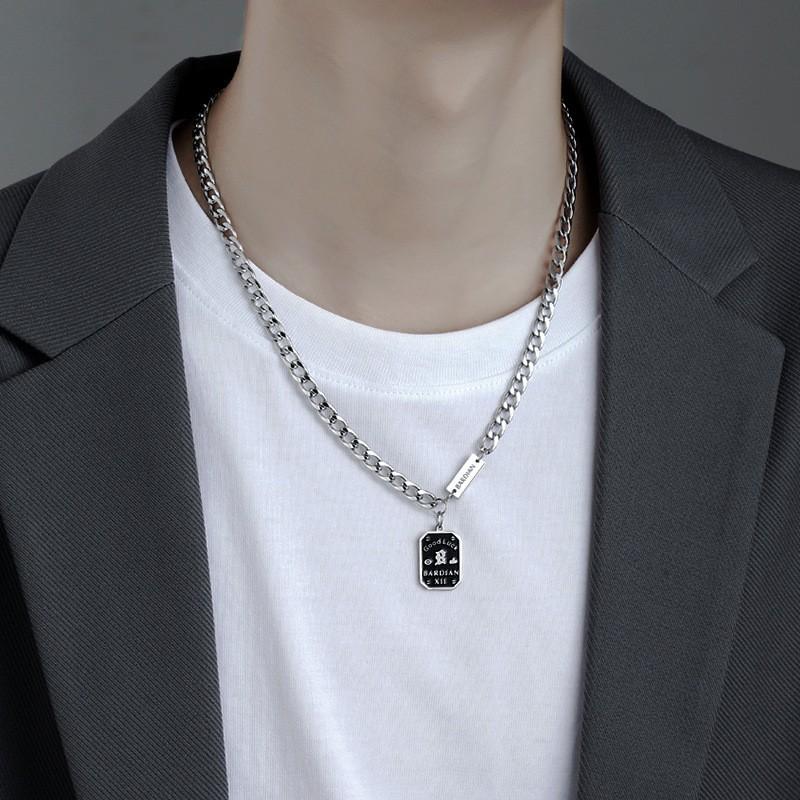 Neutral Style Niche Design Titanium Steel Zircon Pendant Necklace Male Versatile Couple Hip Hop Cuban Chain Collarbone Chain